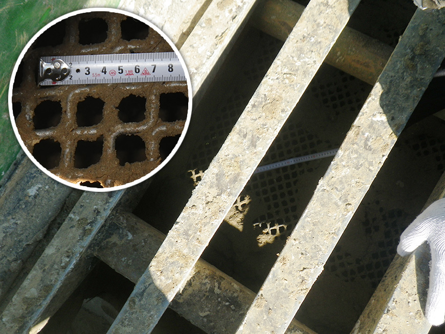 作田山の客土は20ミリ以下のふるいにかけて選別します