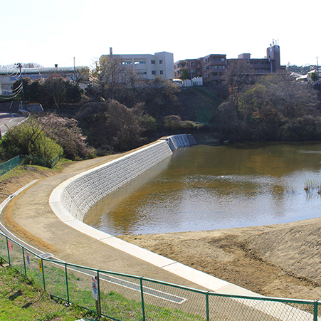工事実績 安養寺下溜池堰堤嵩上げ工事